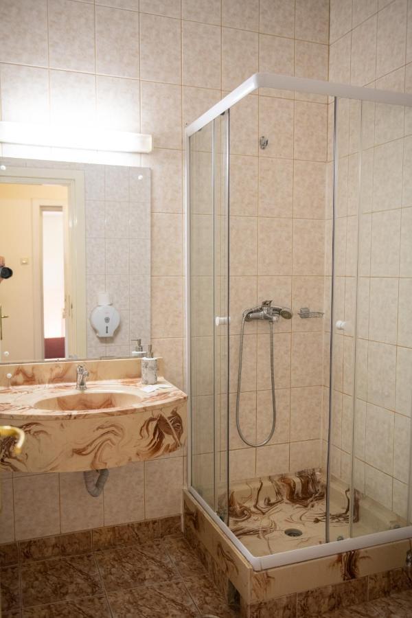 Hotel Panoramic Râmnicu Vâlcea Eksteriør bilde