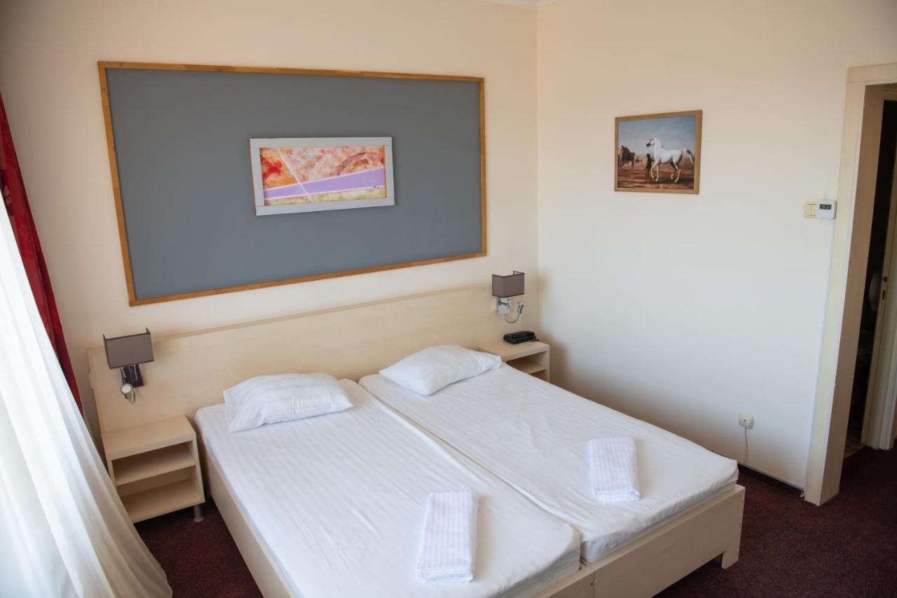 Hotel Panoramic Râmnicu Vâlcea Eksteriør bilde